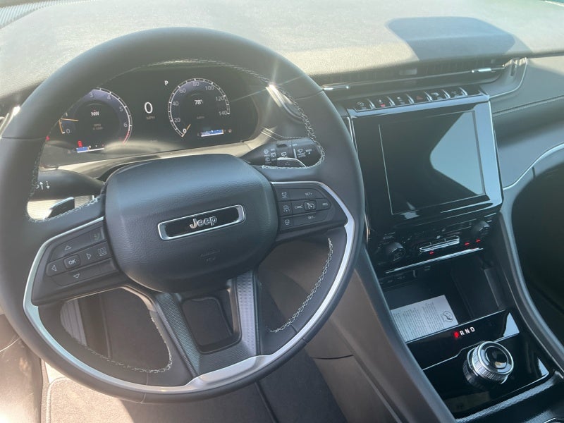 2026 Jeep Grand Cherokee GRAND CHEROKEE L LAREDO X 4X4