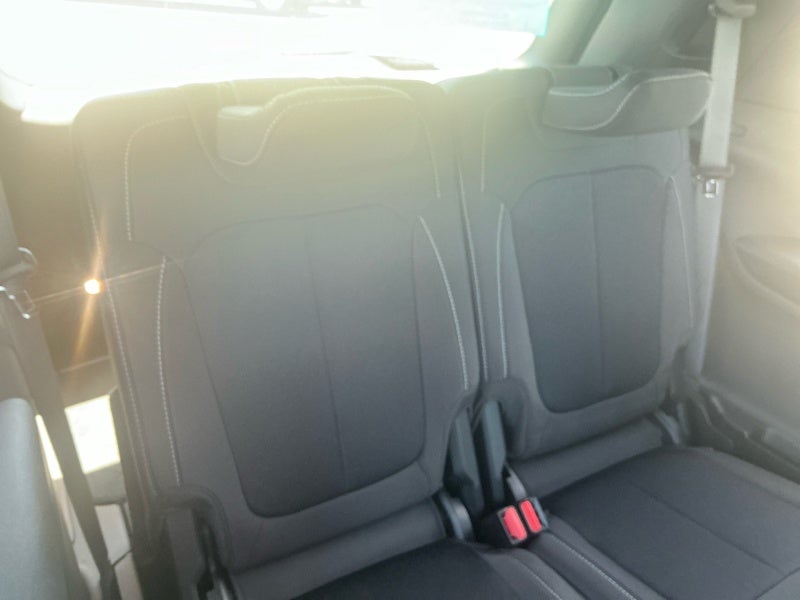 2026 Jeep Grand Cherokee GRAND CHEROKEE L LAREDO X 4X4