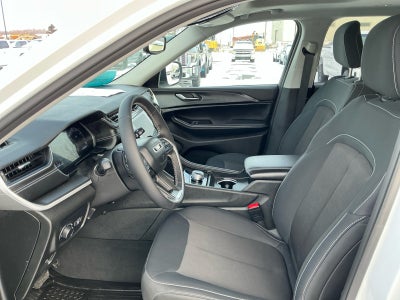 2024 Jeep Grand Cherokee L Laredo X 4x4