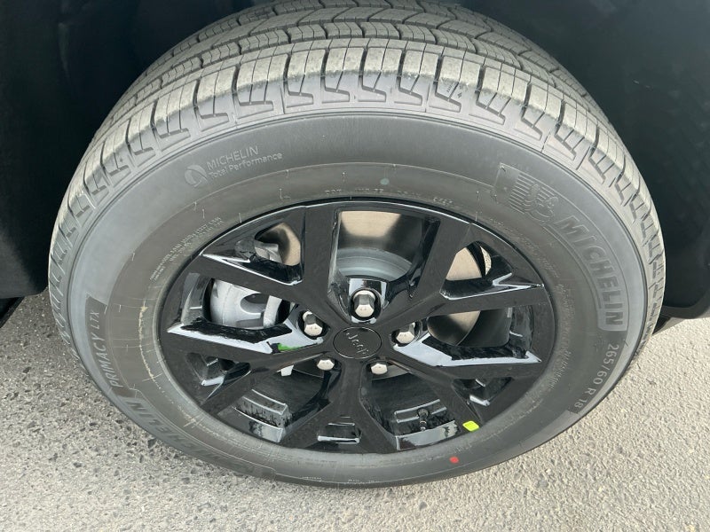 2025 Jeep Grand Cherokee GRAND CHEROKEE L ALTITUDE 4X4