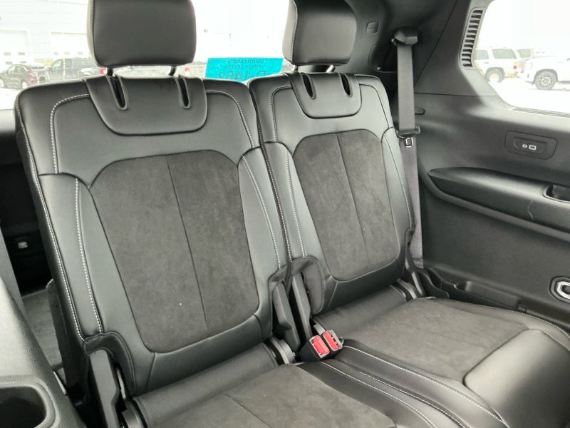 2025 Jeep Grand Cherokee GRAND CHEROKEE L ALTITUDE 4X4