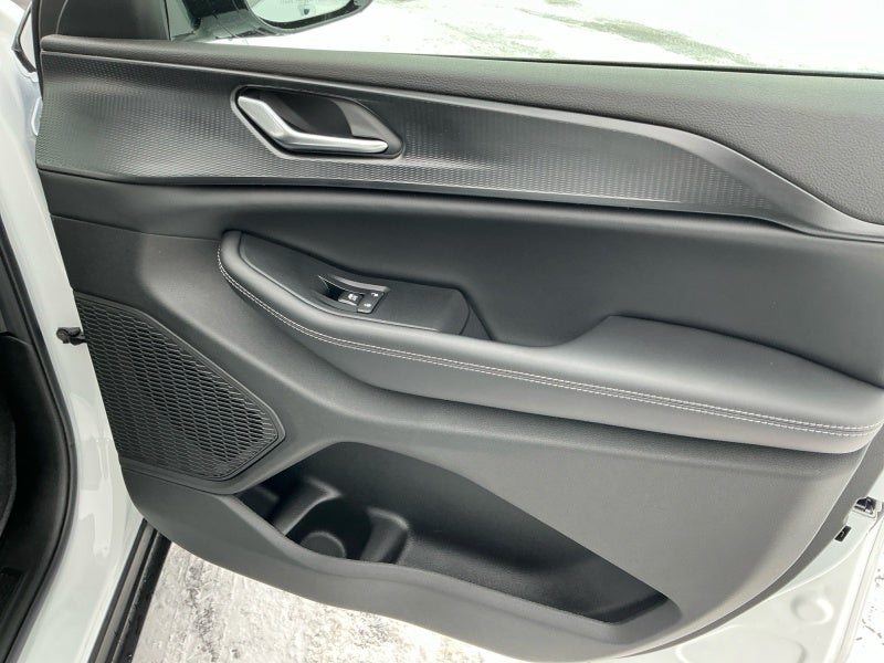 2025 Jeep Grand Cherokee GRAND CHEROKEE L ALTITUDE 4X4