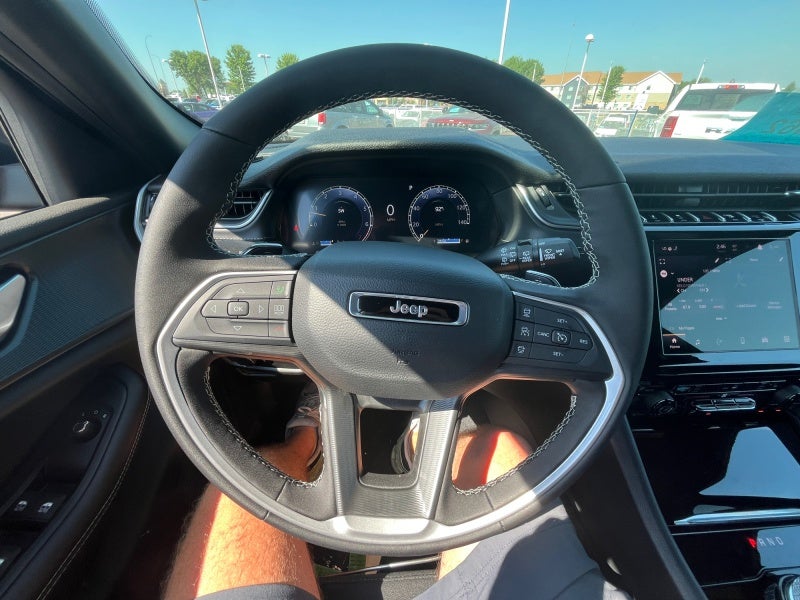 2026 Jeep Grand Cherokee GRAND CHEROKEE L LAREDO X 4X4
