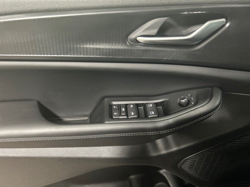 2025 Jeep Grand Cherokee GRAND CHEROKEE L ALTITUDE 4X4