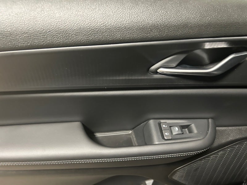 2025 Jeep Grand Cherokee GRAND CHEROKEE L ALTITUDE 4X4