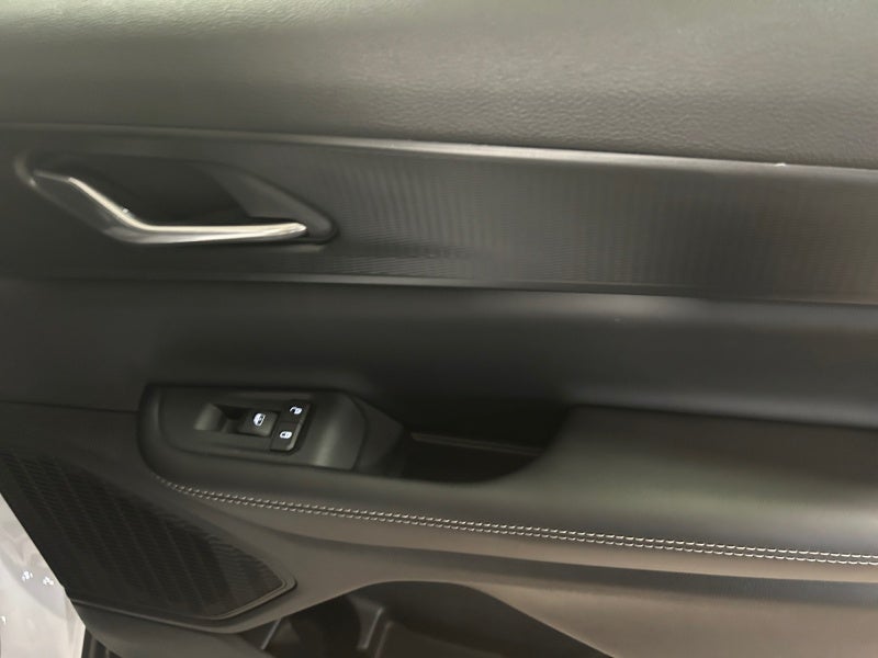 2025 Jeep Grand Cherokee GRAND CHEROKEE L ALTITUDE 4X4