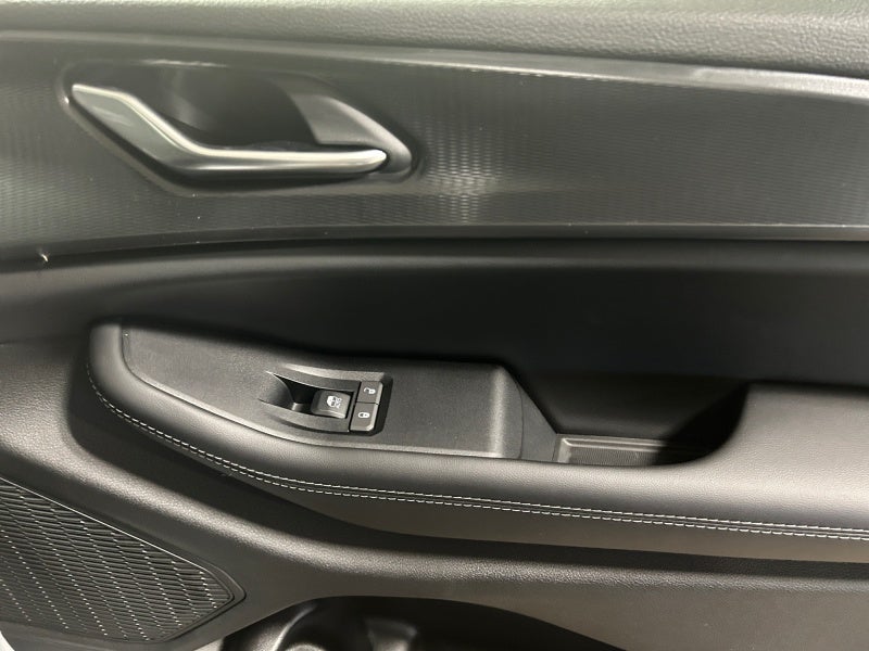 2025 Jeep Grand Cherokee GRAND CHEROKEE L ALTITUDE 4X4