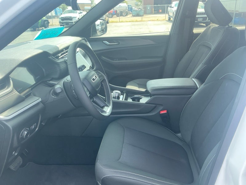 2026 Jeep Grand Cherokee GRAND CHEROKEE L LAREDO X 4X4