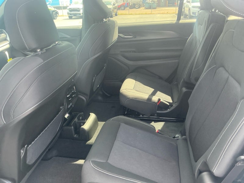 2026 Jeep Grand Cherokee GRAND CHEROKEE L LAREDO X 4X4