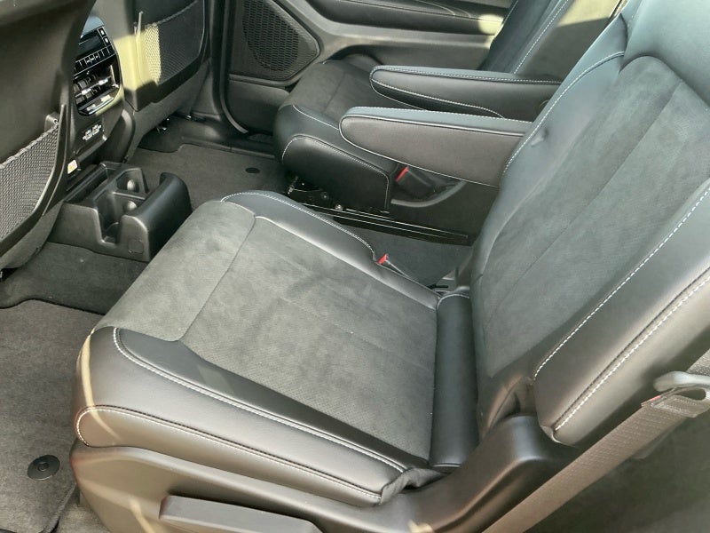 2025 Jeep Grand Cherokee GRAND CHEROKEE L ALTITUDE 4X4