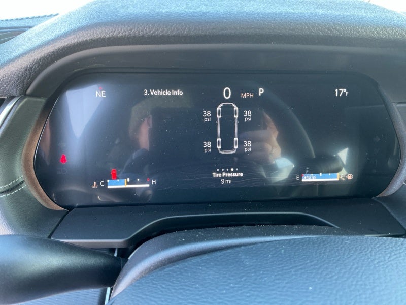 2025 Jeep Grand Cherokee GRAND CHEROKEE L ALTITUDE 4X4