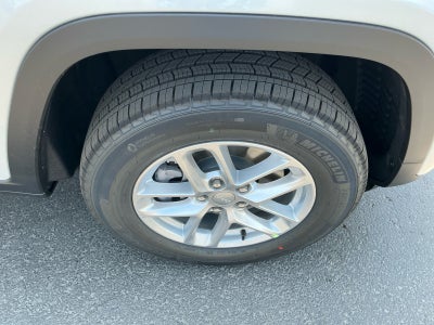 2026 Jeep Grand Cherokee GRAND CHEROKEE L LAREDO X 4X4