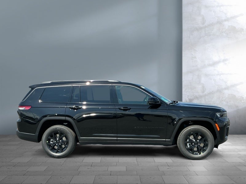 2026 Jeep Grand Cherokee GRAND CHEROKEE L LAREDO ALTITUDE 4X4