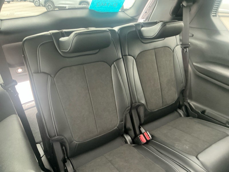 2027 Jeep Grand Cherokee GRAND CHEROKEE L LAREDO ALTITUDE 4X4