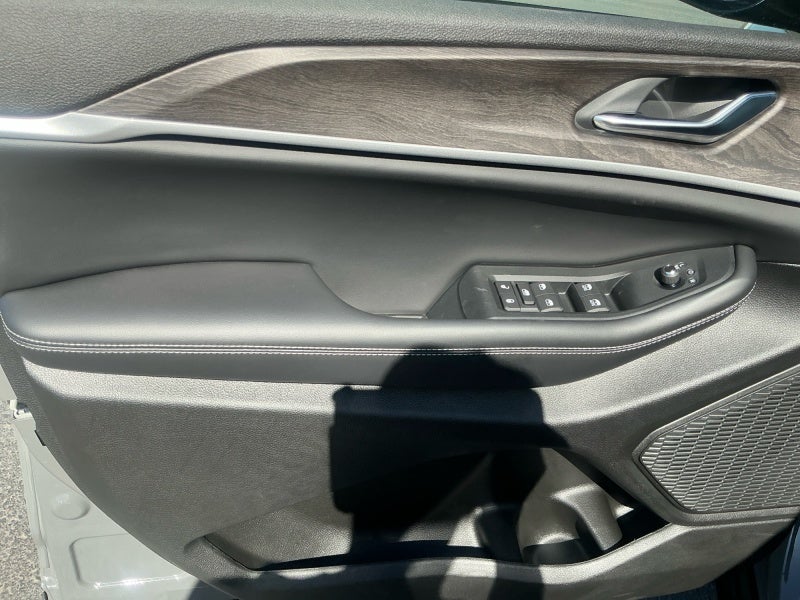 2027 Jeep Grand Cherokee GRAND CHEROKEE L LAREDO ALTITUDE 4X4