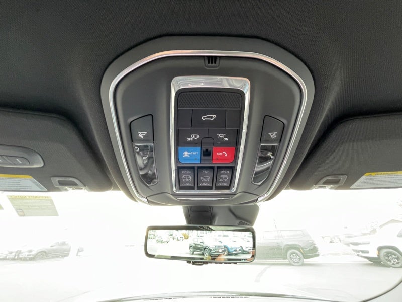 2025 Jeep Grand Cherokee GRAND CHEROKEE L LIMITED 4X4