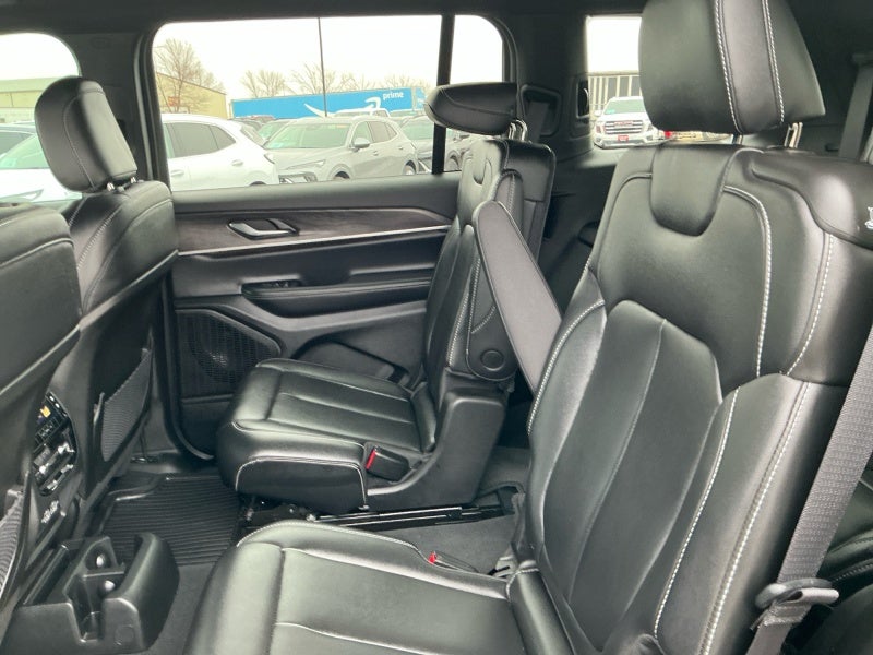 2025 Jeep Grand Cherokee L Limited 4x4