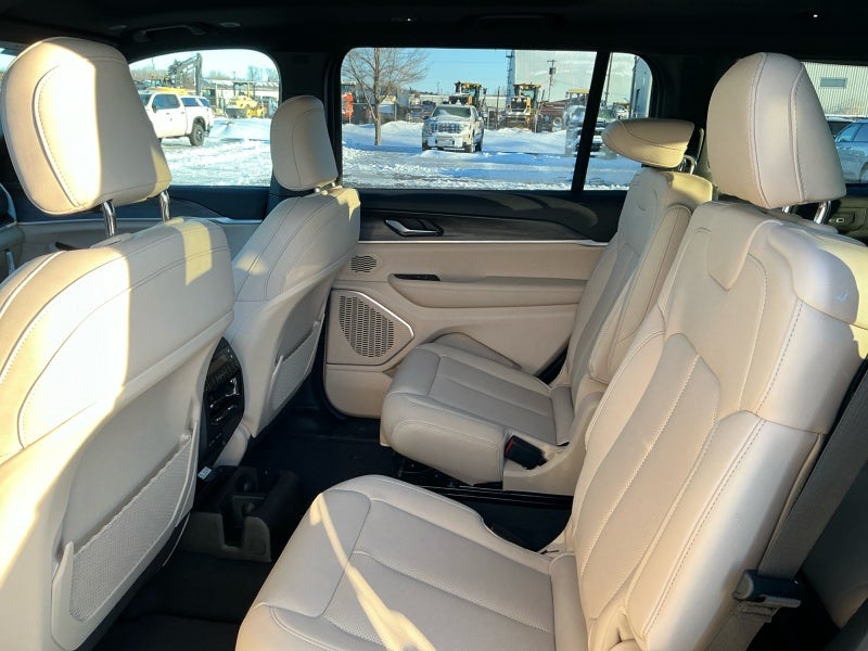 2026 Jeep Grand Cherokee GRAND CHEROKEE L LIMITED 4X4