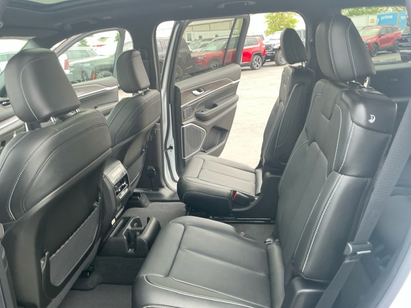 2026 Jeep Grand Cherokee GRAND CHEROKEE L LIMITED RESERVE 4X4