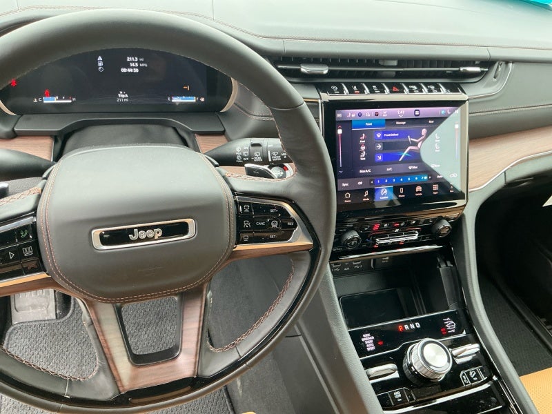 2025 Jeep Grand Cherokee GRAND CHEROKEE L SUMMIT 4X4