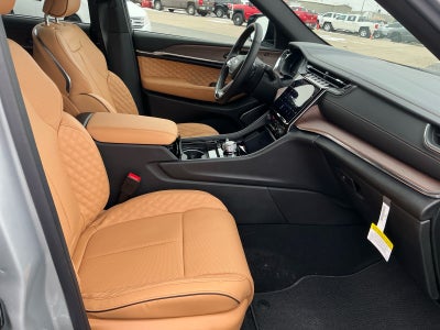 2025 Jeep Grand Cherokee GRAND CHEROKEE L SUMMIT 4X4