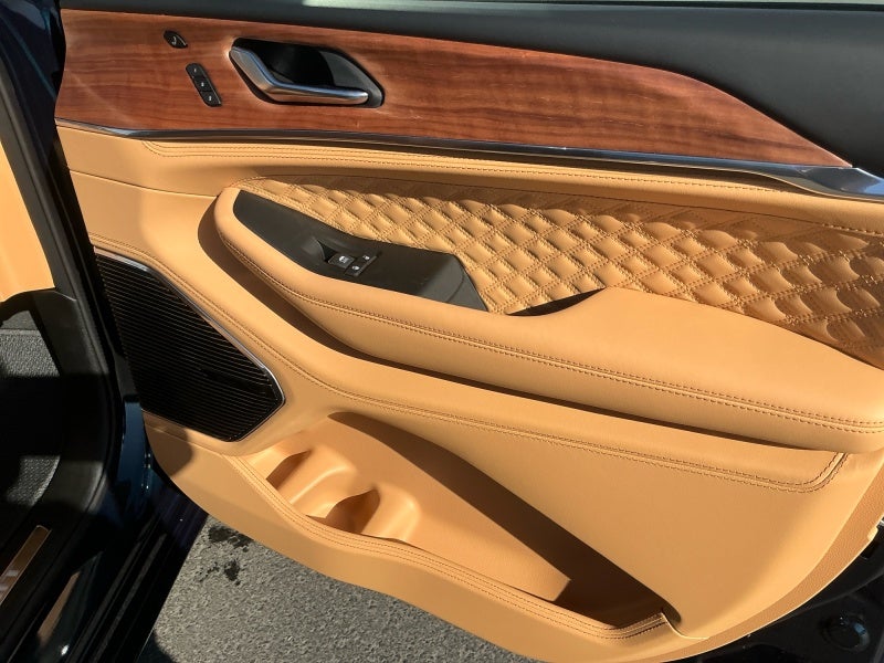 2027 Jeep Grand Cherokee GRAND CHEROKEE L SUMMIT 4X4