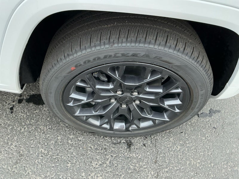 2026 Jeep Grand Cherokee GRAND CHEROKEE L SUMMIT 4X4