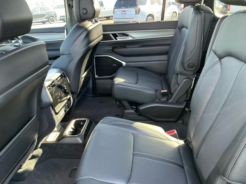 2026 Jeep Grand Wagoneer GRAND WAGONEER L LIMITED RESERVE 4X4