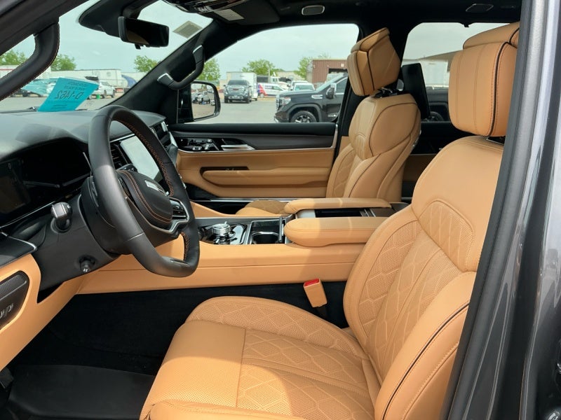 2026 Jeep Grand Wagoneer GRAND WAGONEER L SUMMIT RESERVE 4X4