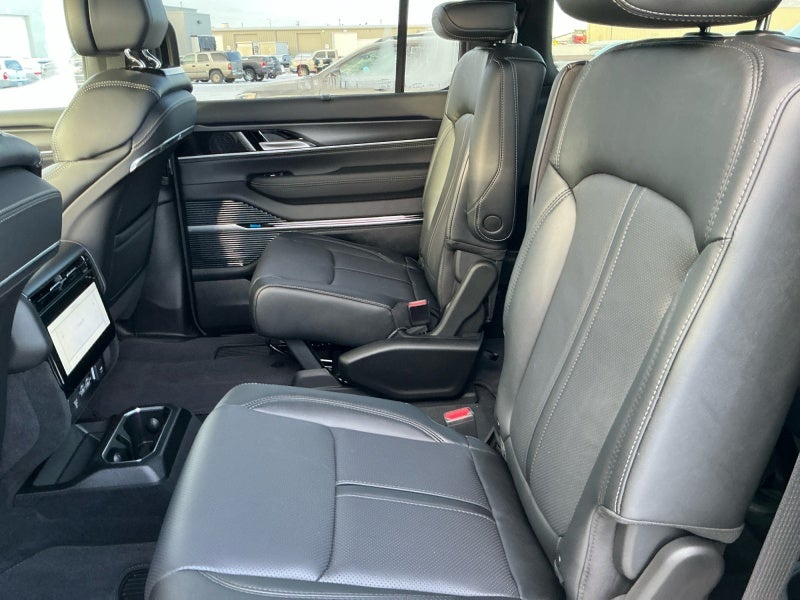 2026 Jeep Grand Wagoneer GRAND WAGONEER L SUMMIT OBSIDIAN 4X4