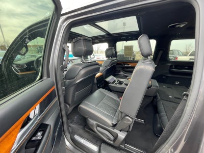 2024 Jeep Grand Wagoneer L Series III 4x4