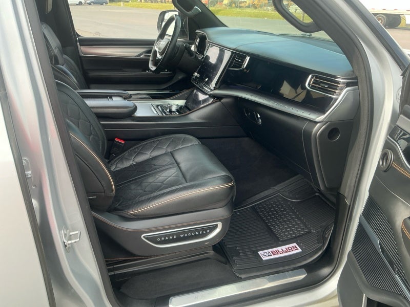 2023 Jeep Grand Wagoneer L Series III 4x4