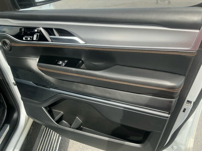 2023 Jeep Grand Wagoneer L Series III 4x4