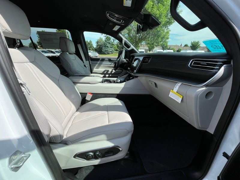 2026 Jeep Grand Wagoneer GRAND WAGONEER LIMITED ALTITUDE 4X4