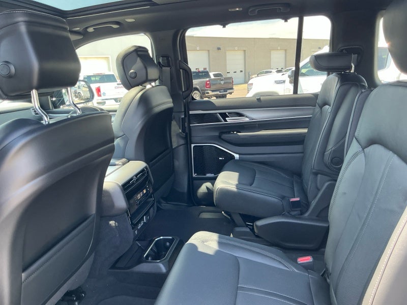2026 Jeep Grand Wagoneer GRAND WAGONEER LIMITED RESERVE 4X4