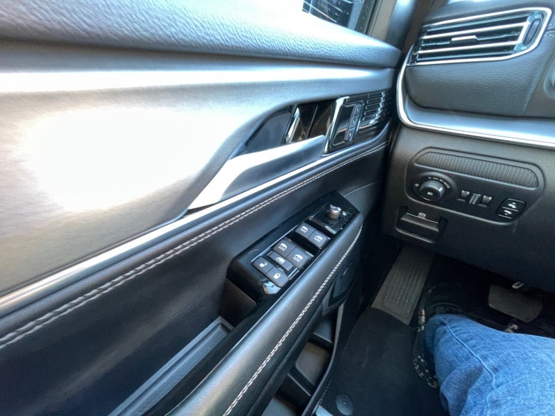 2024 Jeep Wagoneer Series II Carbide 4x4