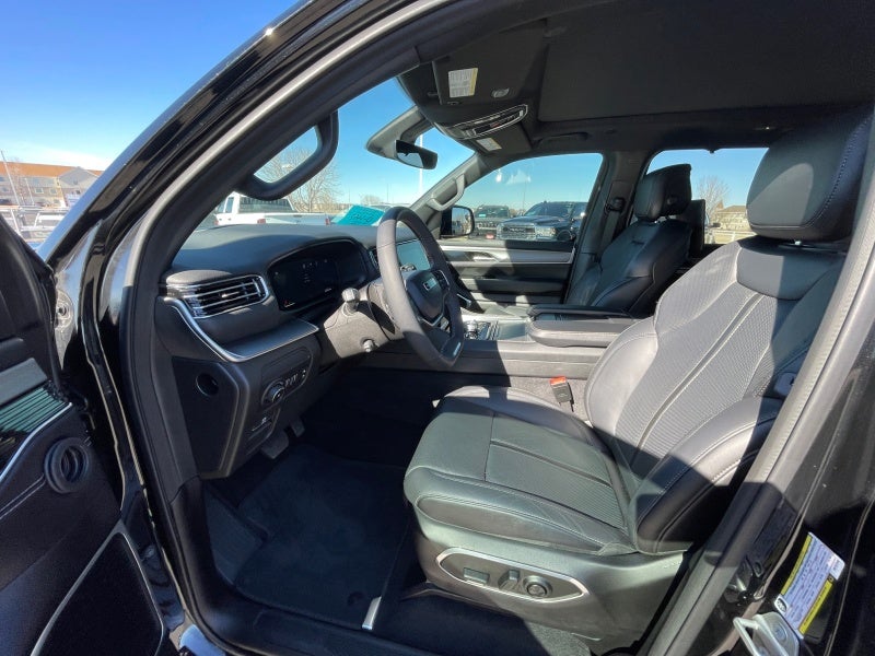 2024 Jeep Wagoneer Series II Carbide 4x4