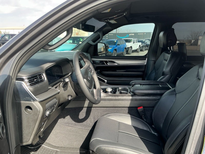 2024 Jeep Wagoneer Series II Carbide