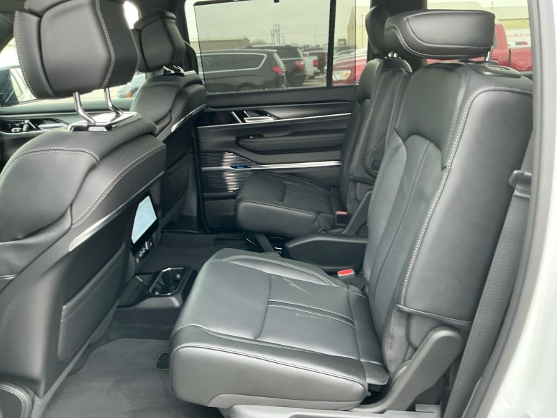 2026 Jeep Grand Wagoneer GRAND WAGONEER SUMMIT OBSIDIAN 4X4