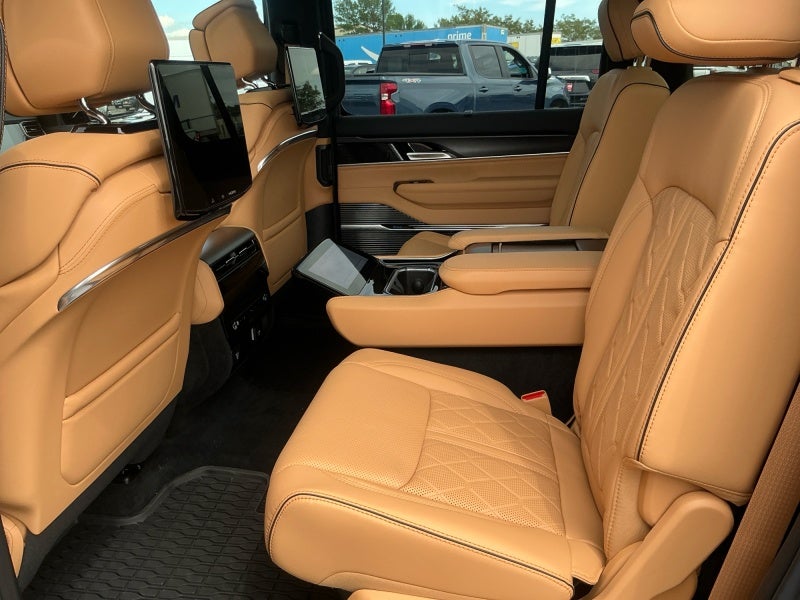 2026 Jeep Grand Wagoneer GRAND WAGONEER SUMMIT RESERVE 4X4