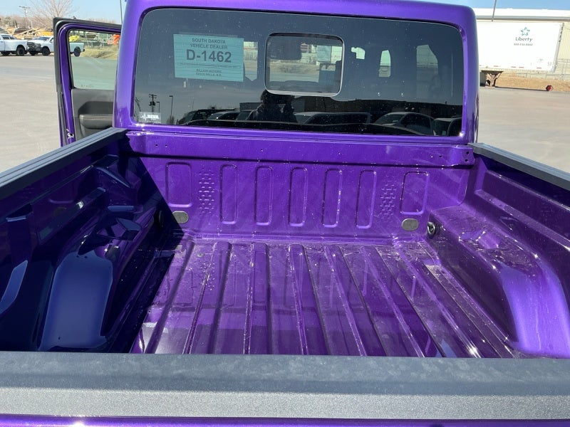 2026 Jeep Gladiator GLADIATOR SAHARA 4X4