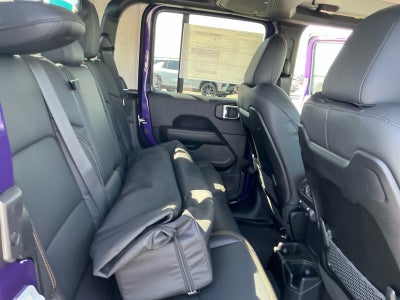 2026 Jeep Gladiator GLADIATOR SAHARA 4X4