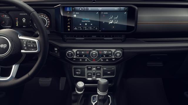 2026 Jeep Gladiator GLADIATOR SAHARA 4X4