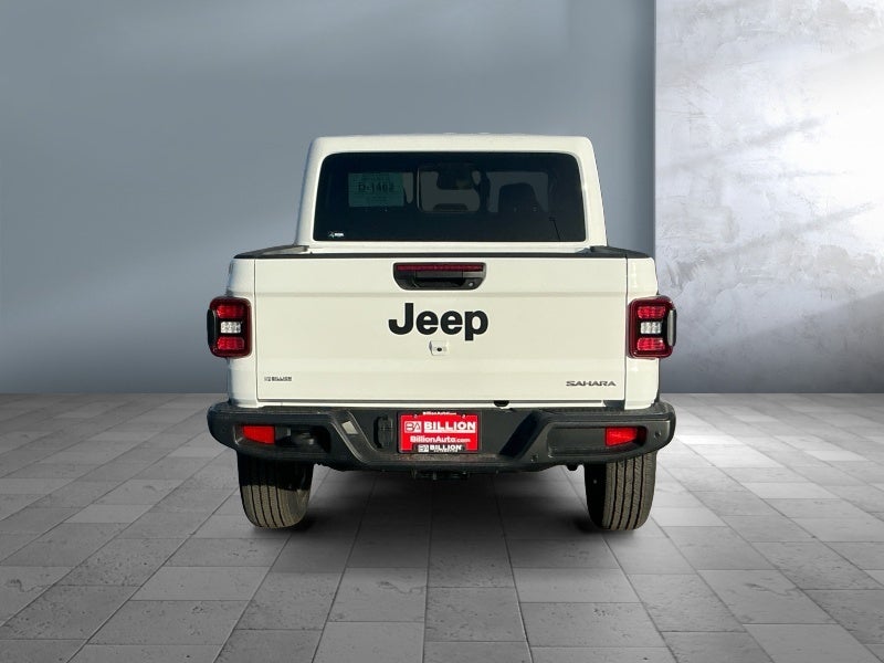 2026 Jeep Gladiator GLADIATOR SAHARA 4X4