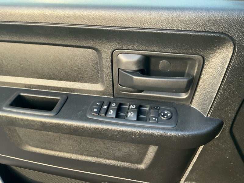 2019 RAM 1500 Classic Express Quad Cab 4x4 6'4' Box