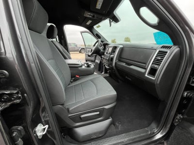 2024 RAM 1500 Classic Warlock Quad Cab 4x4 6'4' Box