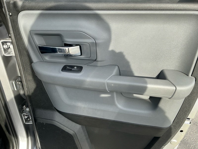 2020 RAM 1500 Classic Warlock Quad Cab 4x4 6'4' Box