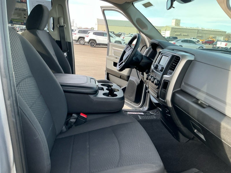 2020 RAM 1500 Classic Warlock Quad Cab 4x4 6'4' Box