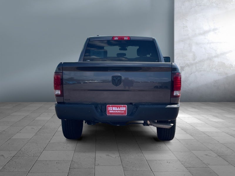 2022 RAM 1500 Classic Warlock Quad Cab 4x4 6'4' Box