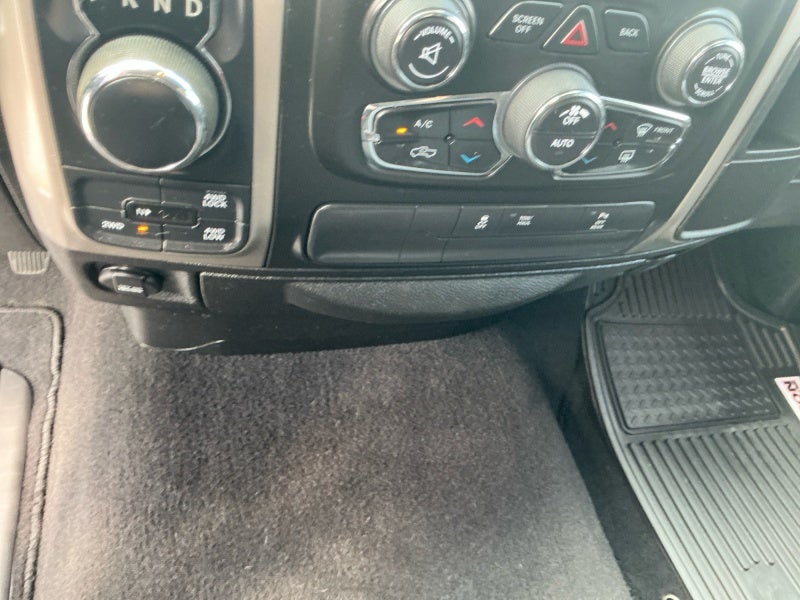 2020 RAM 1500 Classic Warlock Quad Cab 4x4 6'4' Box